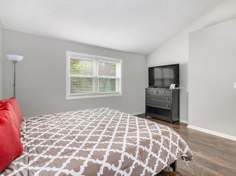 2665 Rolling Meadows Dr, Naperville, IL 60564 photo 13