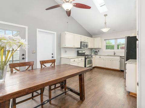 2665 Rolling Meadows Dr, Naperville, IL 60564 photo 8