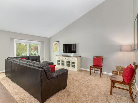 2665 Rolling Meadows Dr, Naperville, IL 60564 photo 5