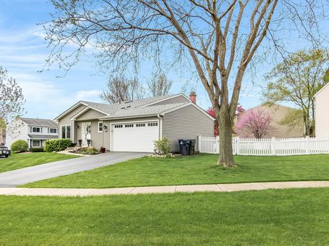 2665 Rolling Meadows Dr, Naperville, IL 60564 photo 2
