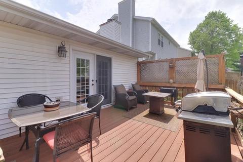 33 Edgewood Ct, Bloomington, IL 61701 photo 29