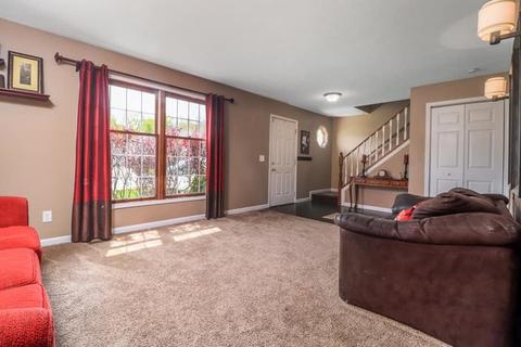 33 Edgewood Ct, Bloomington, IL 61701 photo 4