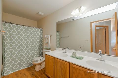 1031 Amaranth Dr, Aurora, IL 60504 photo 23