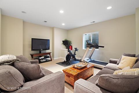 1650 Constitution Dr, Glenview, IL 60026 photo 25