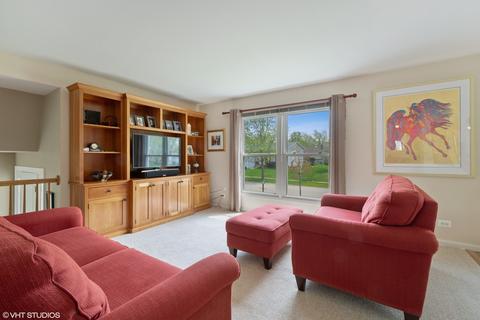 940 W Firestone Dr, Hoffman Estates, IL 60192 photo 3