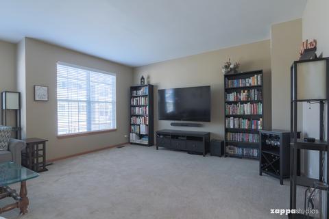 567 Declaration Ln, Aurora, IL 60502 photo 7