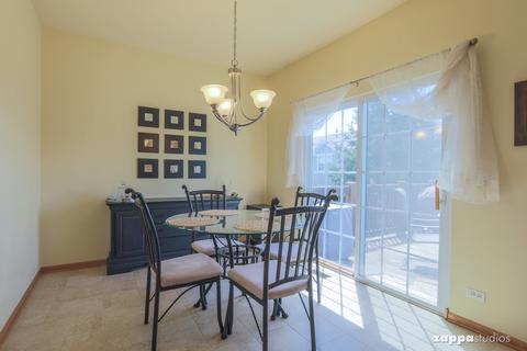 567 Declaration Ln, Aurora, IL 60502 photo 12