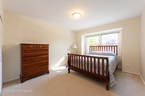 306 Oakwood Ln, Wheeling, IL 60090 photo 8