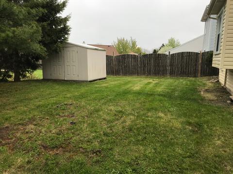 235 Iris Dr, Streamwood, IL 60107 photo 15