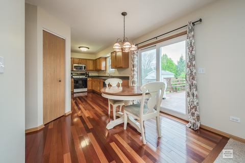2466 Spring Valley Ct, Aurora, IL 60503 photo 8