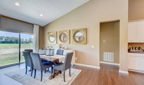 910 Derby Dr, Plano, IL 60545 photo 5