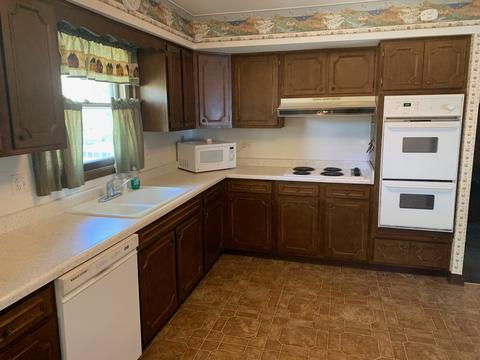 230 S Mclean Blvd, Elgin, IL 60123 photo 4