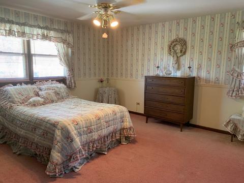 230 S Mclean Blvd, Elgin, IL 60123 photo 6