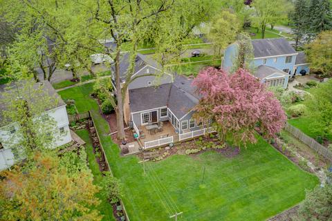 413 E 11th Ave, Naperville, IL 60563 photo 4