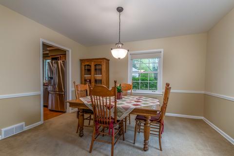 413 E 11th Ave, Naperville, IL 60563 photo 12