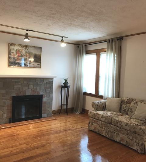 555 E 103rd Pl, Chicago, IL 60628 photo 5