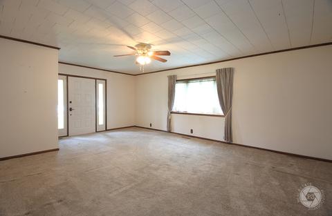 224 Grant St, Seneca, IL 61360 photo 11