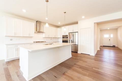 312 Tralee Ln, Mchenry, IL 60050 photo 5