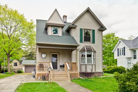 29 Monroe St, Elgin, IL 60123 photo 1