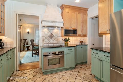 256 Bartram Rd, Riverside, IL 60546 photo 8