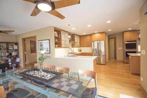 224 W Devon Ave, Roselle, IL 60172 photo 9