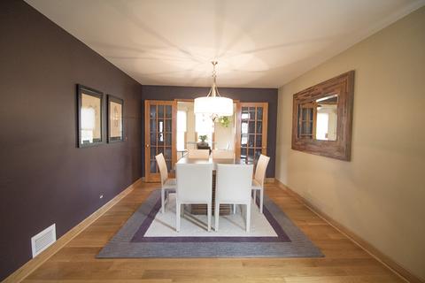 224 W Devon Ave, Roselle, IL 60172 photo 8