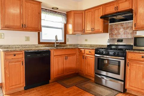 236 S Circle Dr, Addison, IL 60101 photo 8