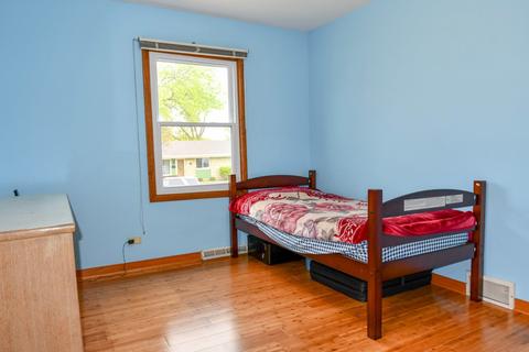 236 S Circle Dr, Addison, IL 60101 photo 13