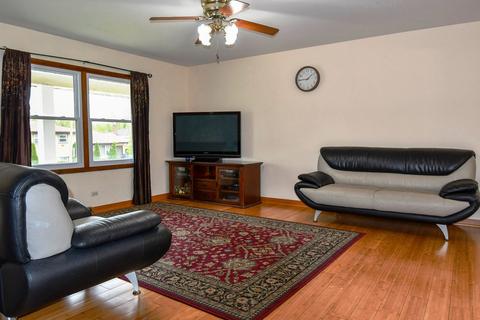 236 S Circle Dr, Addison, IL 60101 photo 3
