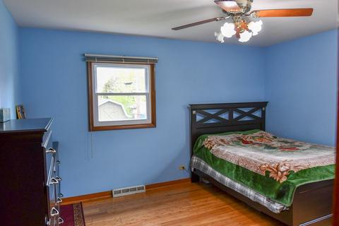 236 S Circle Dr, Addison, IL 60101 photo 12
