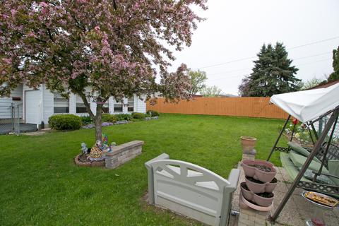 417 Edison Ave, Aurora, IL 60505 photo 14