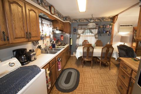 417 Edison Ave, Aurora, IL 60505 photo 5