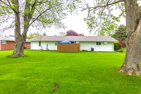 520 Sunrise Dr, Chenoa, IL 61726 photo 33