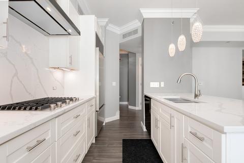 21 E Huron St #2902, Chicago, IL 60611 photo 10