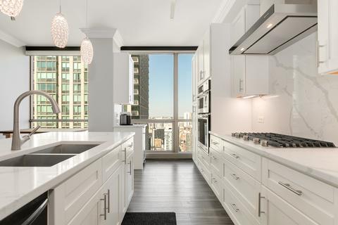 21 E Huron St #2902, Chicago, IL 60611 photo 11