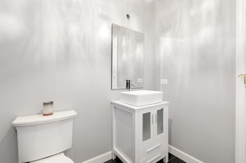 21 E Huron St #2902, Chicago, IL 60611 photo 14