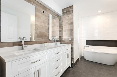 21 E Huron St #2902, Chicago, IL 60611 photo 16
