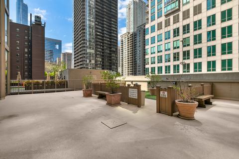 21 E Huron St #2902, Chicago, IL 60611 photo 30
