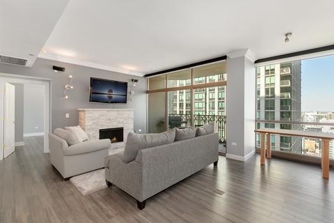 21 E Huron St #2902, Chicago, IL 60611 photo 3