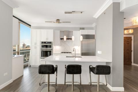 21 E Huron St #2902, Chicago, IL 60611 photo 13