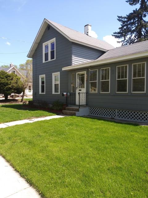 304 E 1st St, East Dundee, IL 60118 photo 1