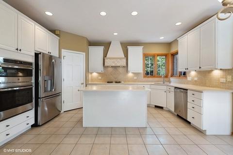 3 Brindlewood Ct, Algonquin, IL 60102 photo 10
