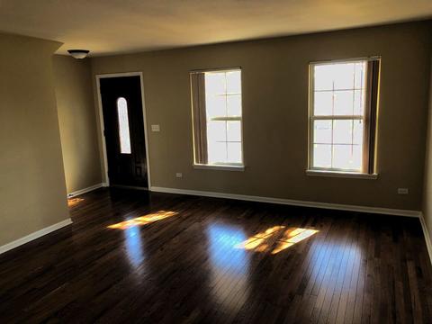 2305 Cedar Ridge Dr, Plainfield, IL 60586 photo 2
