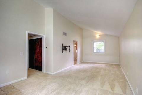 633 E Meyers, Monticello, IL 61856 photo 11