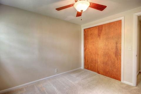 633 E Meyers, Monticello, IL 61856 photo 21