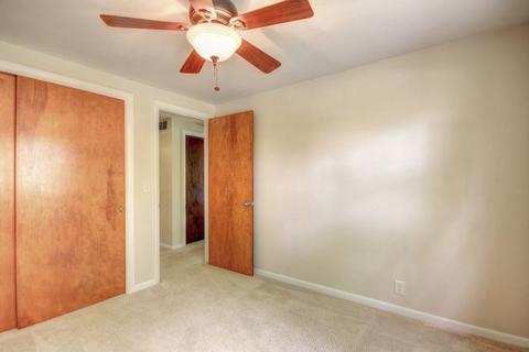 633 E Meyers, Monticello, IL 61856 photo 20
