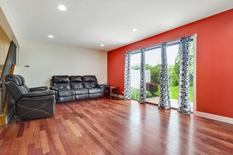 624 Bayview, Schaumburg, IL 60194 photo 2