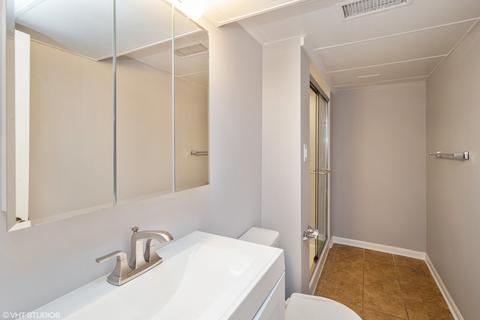 2128 Chase Ave, Des Plaines, IL 60018 photo 11