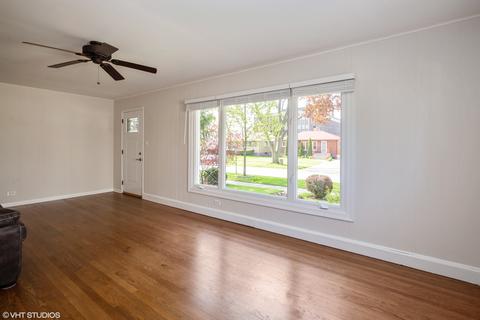 2128 Chase Ave, Des Plaines, IL 60018 photo 2