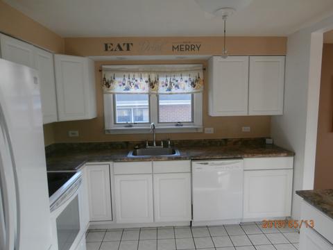 14846 Trumbull Ave, Midlothian, IL 60445 photo 8